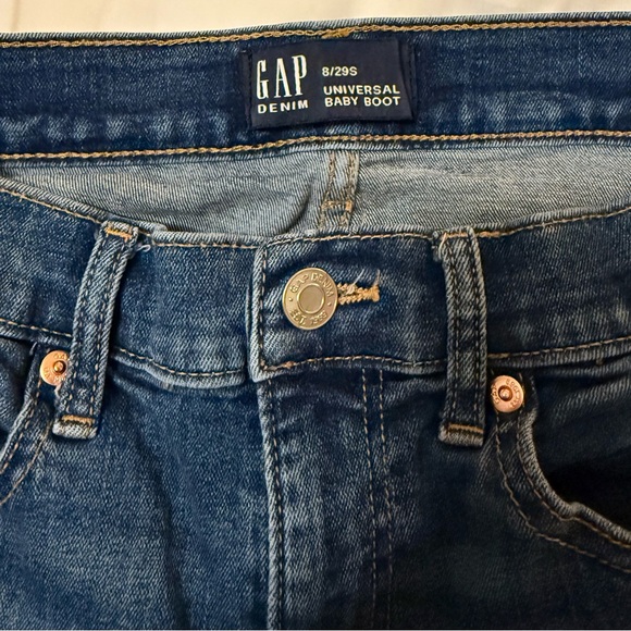 GAP Mid Rise Universal Baby Boot Jeans - Picture 2 of 3